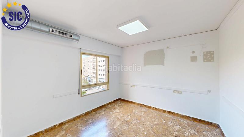 Foto 4f67ed3f-00e0-4379-9ccd-73d560b8435c. Appartamento in paseo de gregorio mayans y ciscar 1 in Oliva