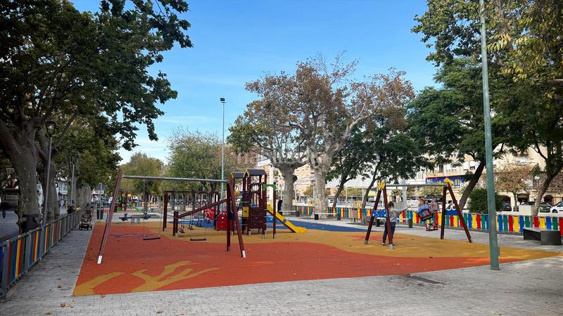 Foto 93abb24e-d3be-48a5-9f33-22eae41198f9. Pis a paseo gregorio mayans y ciscar 1 a Oliva pueblo Oliva