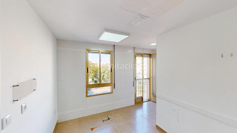 Foto 984fdc5e-c38b-4cc2-8d08-0577a6d6b8c6. Pis a paseo gregorio mayans y ciscar 1 a Oliva pueblo Oliva