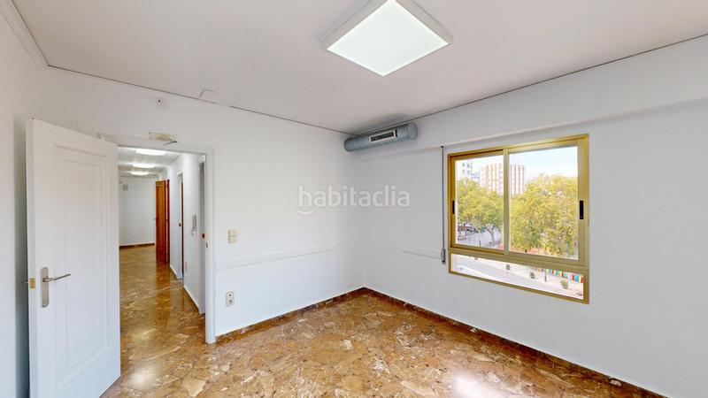 Foto e4f289f9-61ea-414b-94cd-4656f7b48a58. Pis a paseo gregorio mayans y ciscar 1 a Oliva pueblo Oliva