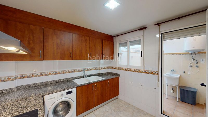 Foto 1eab4107-4789-4d73-8886-635758c9fc6d. Pis a calle paloma de 49 a Miramar