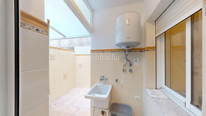 Foto 1fab93f0-e054-4113-96e1-e0601ccd9d02. Pis a calle paloma de 49 a Miramar