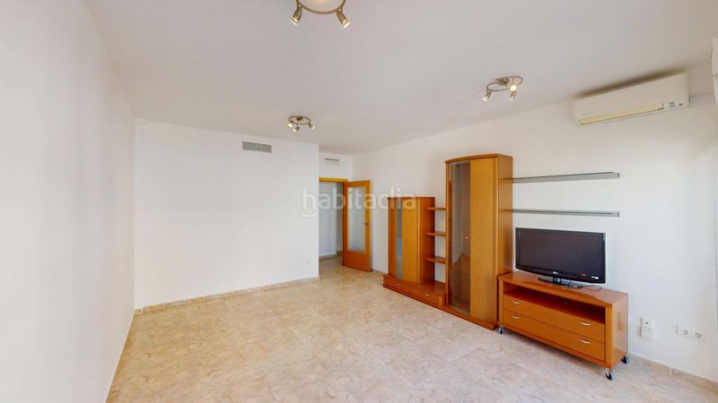 Foto 660cf7ff-c4da-4cba-9962-327523c3c14f. Pis a calle paloma de 49 a Miramar