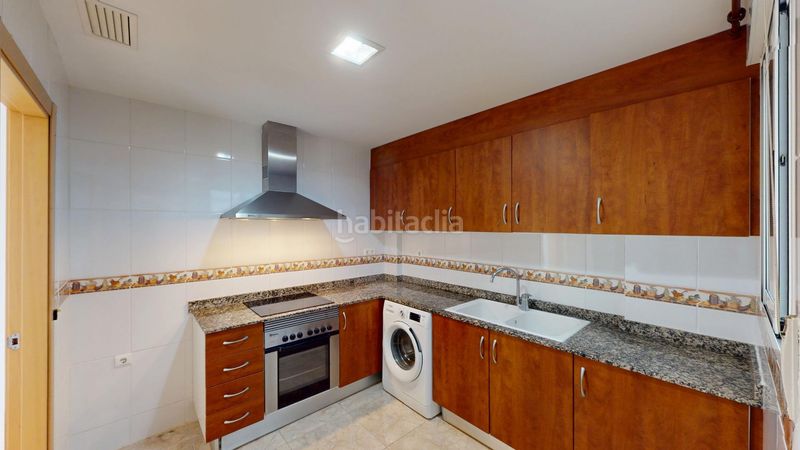 Foto e088c5d4-31e8-4b88-8c03-b1a04d7fdcbd. Pis a calle paloma de 49 a Miramar