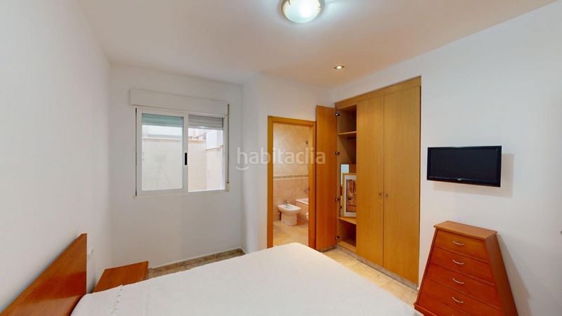Foto e5031df2-b7f2-4bb5-be33-5b94eb05b50b. Pis a calle paloma de 49 a Miramar