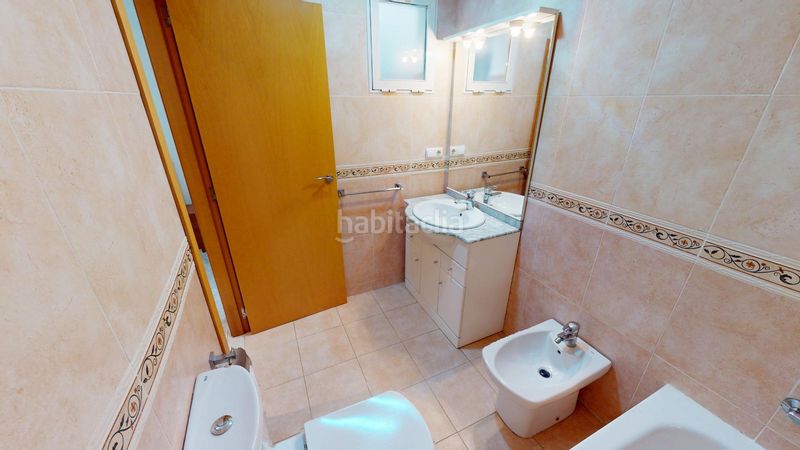 Foto f4941bee-0cd4-4e3f-8de6-cc334591896d. Pis a calle paloma de 49 a Miramar