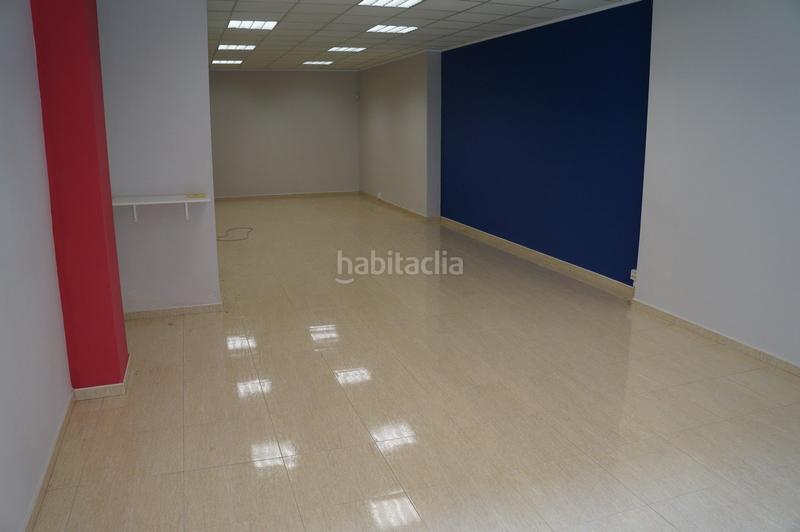Foto ba7cd86e-32ec-41d9-ba73-6fddd205bf36. Local comercial en Oliva pueblo Oliva
