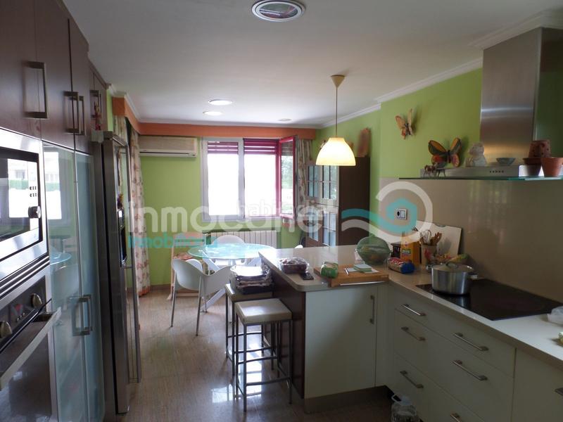 Foto 0a10f12c-72f9-4411-91b3-7e3f9320e810. Chalet with heating parking pool in Oliva pueblo Oliva