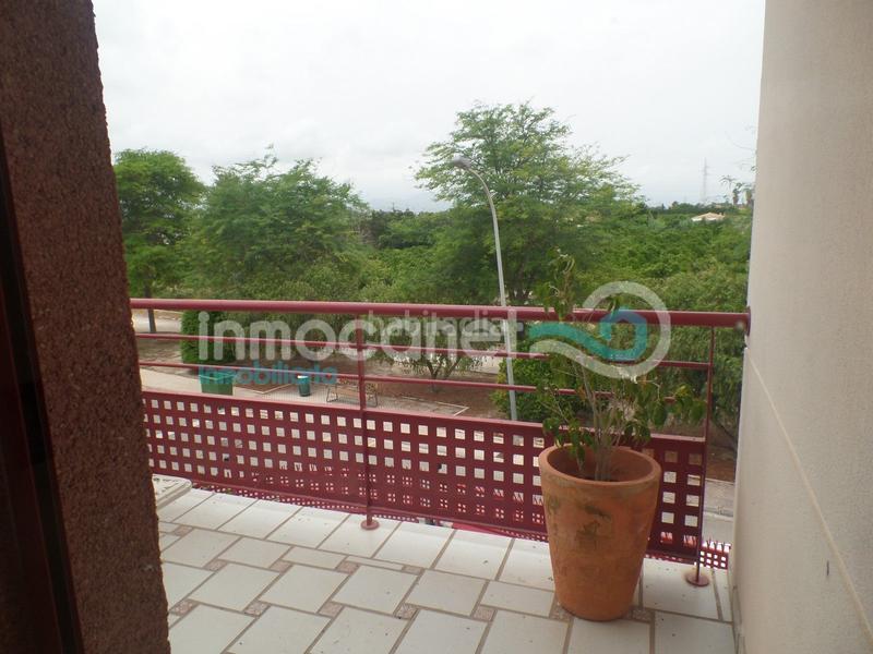 Foto 34904bb6-1545-4453-b478-a3bccd7e5772. Chalet en Oliva pueblo Oliva