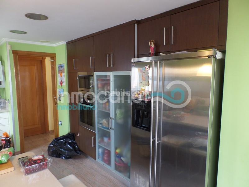 Foto 4a778297-7d57-4423-a257-d82bf7b60fc1. Chalet en Oliva pueblo Oliva