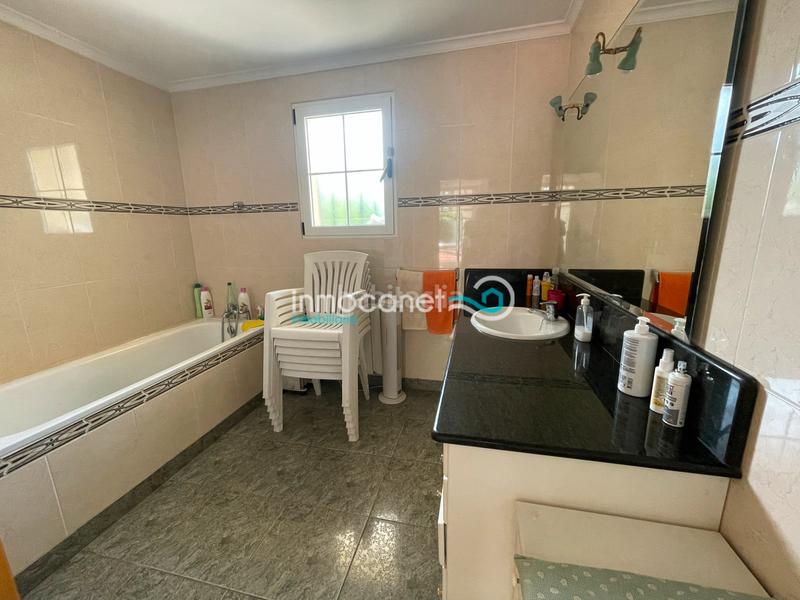 Foto 241d11f7-db25-4046-975c-abc9220b6c9b. Chalet with heating parking in Oliva playa Oliva