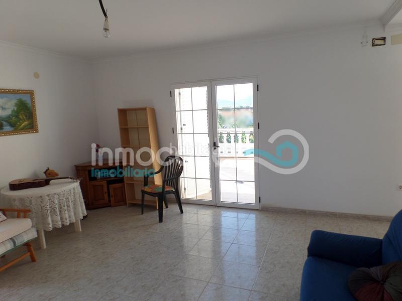 Foto 4eb1b7bd-8710-4d27-9af1-c9ac3740a7ec. Chalet with heating parking in Oliva playa Oliva