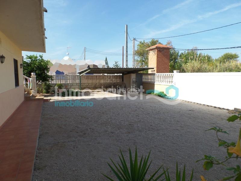 Foto 094628fd-8903-46a6-a5c9-25ac02ead818. Chalet en Oliva playa Oliva