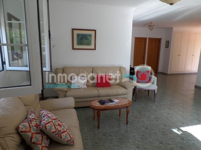 Foto 2aad6a64-bc33-4b2c-a5d4-a33410838b88. Chalet con riscaldamento parcheggio in Oliva playa Oliva