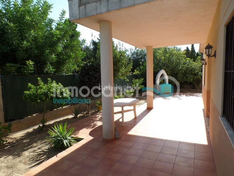 Foto 4d9b9d7b-4b91-479b-953e-9676875e56ec. Xalet amb calefacció aparcament a Oliva playa Oliva