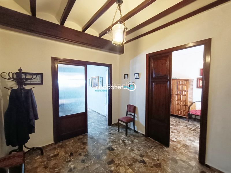 Foto 55fa6a2d-b9bc-41bc-9395-a7a31ba03875. Haus mit parking in Oliva pueblo Oliva