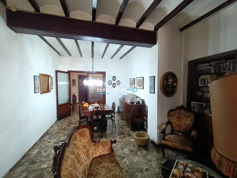 Foto c77b40bc-f3d5-47ae-96b0-05d94c62f725. Haus mit parking in Oliva pueblo Oliva