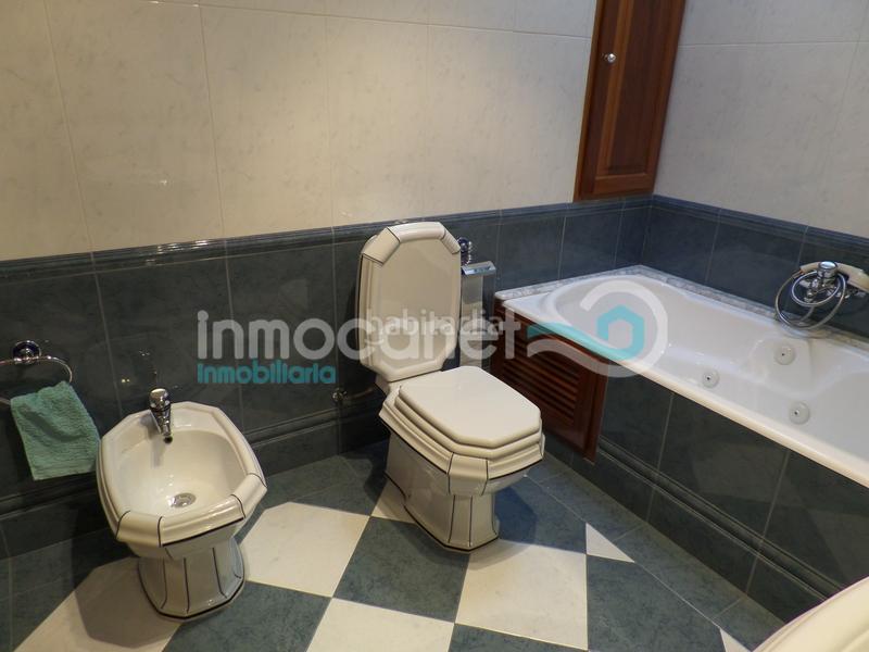 Foto c0c656d2-7b01-485f-a1a4-dd26eb56e585. Casa en Oliva pueblo Oliva