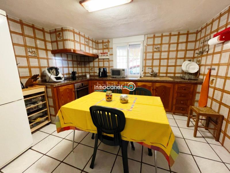 Foto 57fc0a29-440d-4ad3-9788-598bb3e12538. Chalet en Oliva playa Oliva