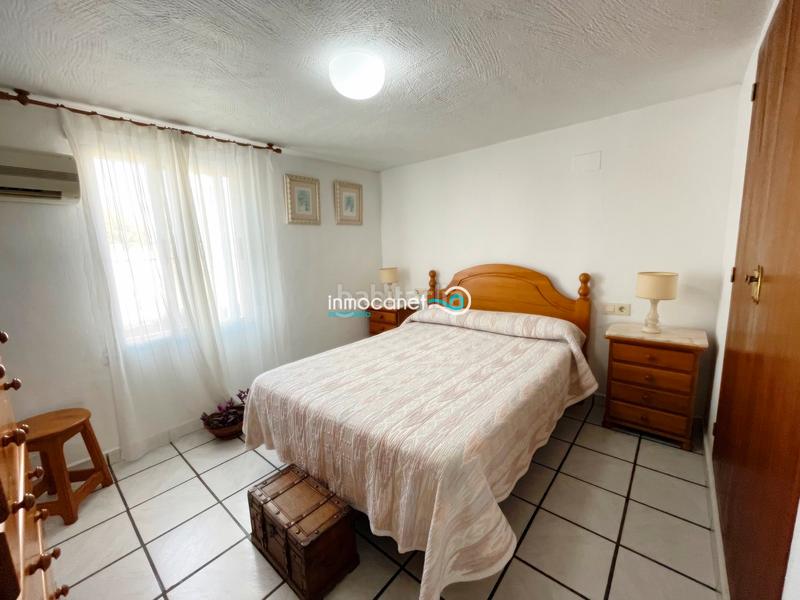 Foto a1b5a04b-e301-42c0-83fd-03a33a422d9c. Chalet con piscina in Oliva playa Oliva
