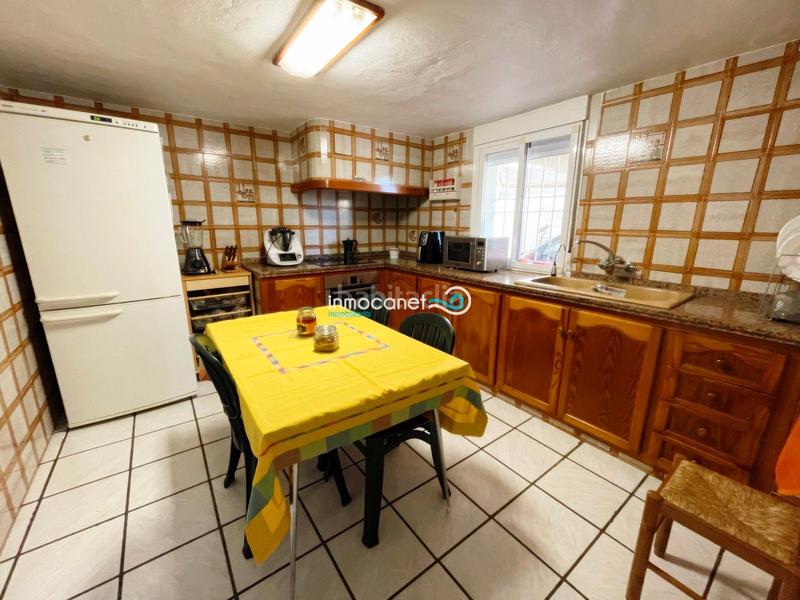 Foto df644b06-7e24-4a2b-89b2-dec473b615c0. Chalet con piscina in Oliva playa Oliva