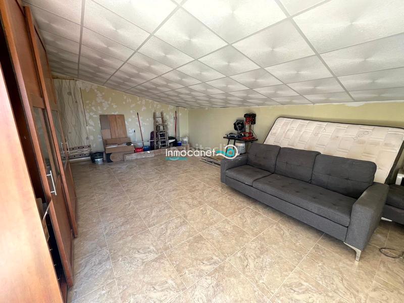 Foto acd5629c-be06-4a88-93ae-6e2c7340c314. Chalet in Oliva playa Oliva