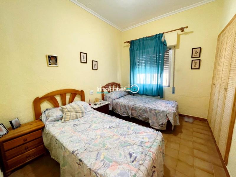 Foto b3926030-da73-414d-85d8-eef8f9b7d63d. Chalet in Oliva playa Oliva