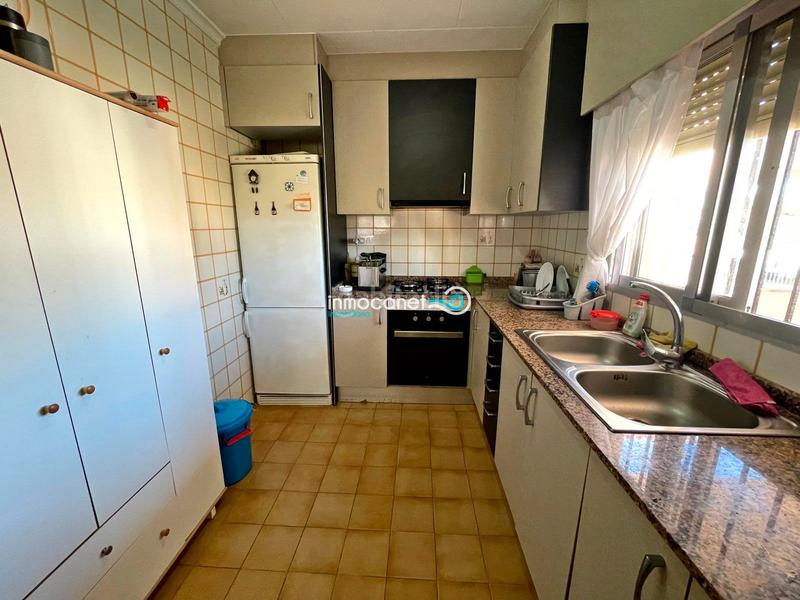 Foto ef62ec92-ed68-41b2-ba82-ee852d812a29. Chalet in Oliva playa Oliva