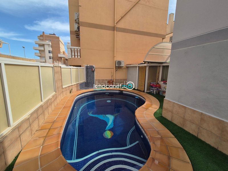 Foto 0c954ffb-e706-41fb-aeb7-e6d9febd5777. Maison jumelée avec chauffage parking piscine dans Oliva playa Oliva