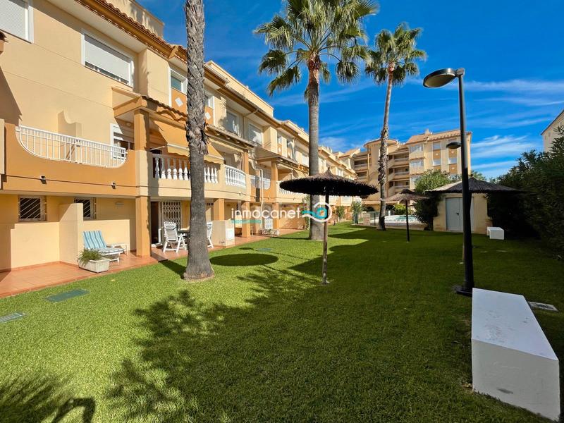 Foto bf00acfa-3a06-4ac4-8519-4b7bca24b7dc. Casa a schiera con riscaldamento parcheggio piscina in Oliva