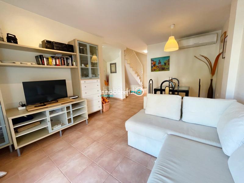 Foto e4f14f6e-62c0-4805-9a0b-4fe256d8851a. Casa a schiera con riscaldamento parcheggio piscina in Oliva