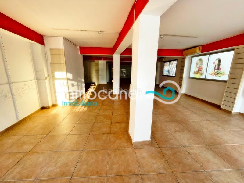 Foto c123212b-cd2c-4a42-bb53-b09d76322afe. Locale commerciale in Oliva playa Oliva
