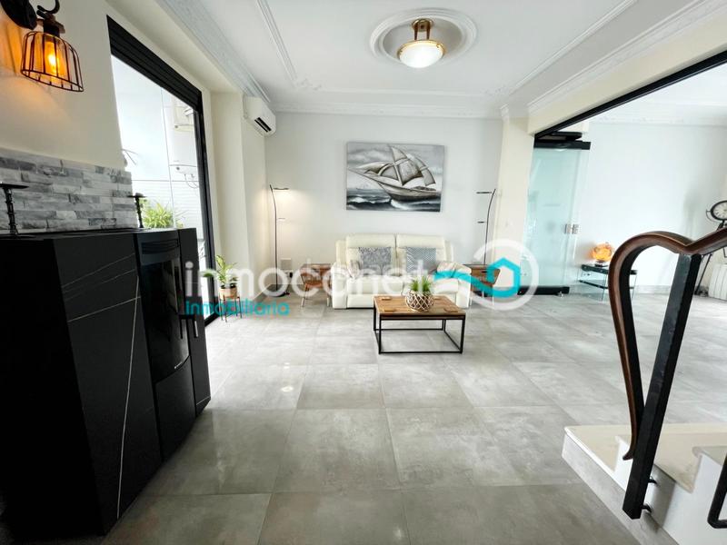 Foto 18684a6c-46c5-43e0-b285-670f78491205. Casa en Oliva pueblo Oliva