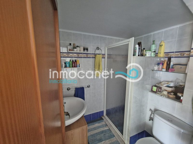 Foto ac1f8c43-7f8b-4874-bf52-975919746063. Casa adosada en Oliva nova Oliva