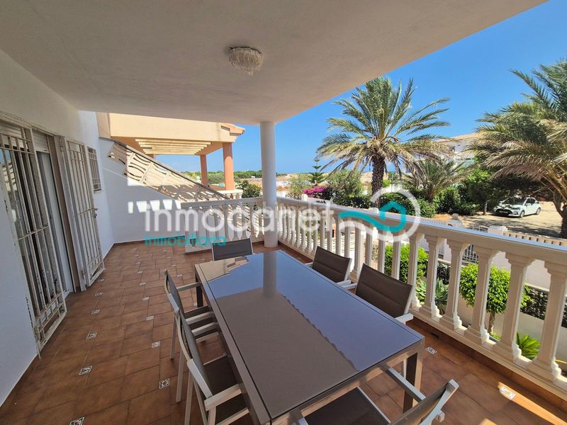 Foto bd28fb94-de02-4e08-9a5c-71d1b120f3ac. Casa adosada en Oliva nova Oliva