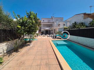 Casa adossada a Oliva Nova