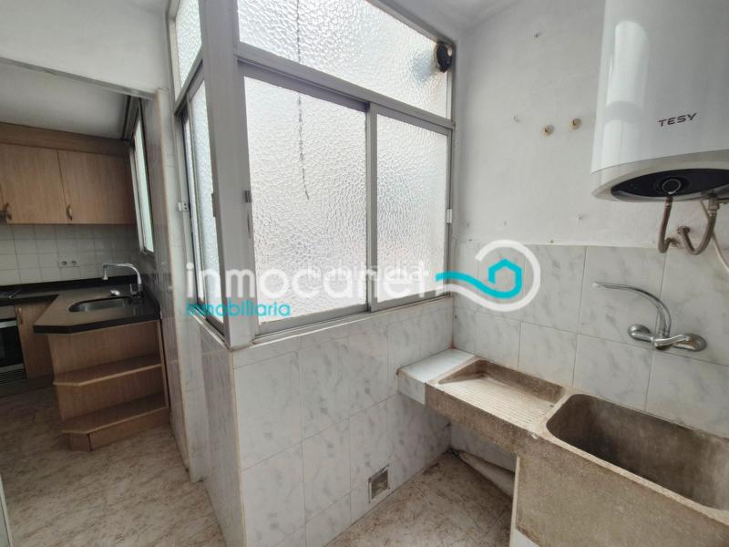 Foto 6718e406-a3ca-42a4-a95a-f8e63e7a598e. Apartamento en Oliva pueblo Oliva
