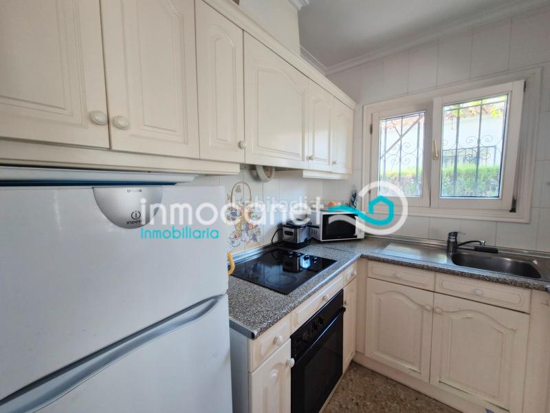 Foto 3647daea-9216-443d-891c-79d87b6fd60f. Chalet con piscina in Oliva nova Oliva