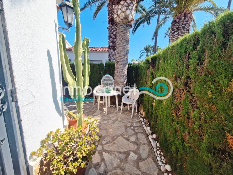 Foto 8cfb2a4e-5c13-4baf-947e-44d9d28947c5. Chalet con piscina in Oliva nova Oliva