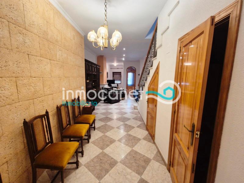 Foto a2a6e960-2516-4b1f-8571-168b38a795d6. Haus in Oliva pueblo Oliva