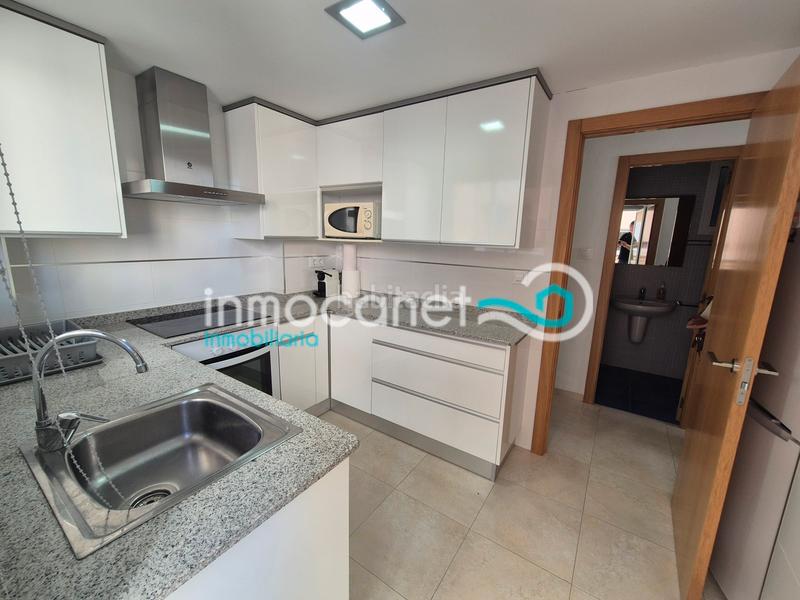 Foto 4f90601b-ef4e-4017-ba2b-b4d541a7665d. Apartament a Piles