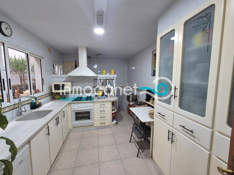 Foto abcc0e98-58b4-4fb2-b02f-7803975b58c4. House with heating in Oliva pueblo Oliva