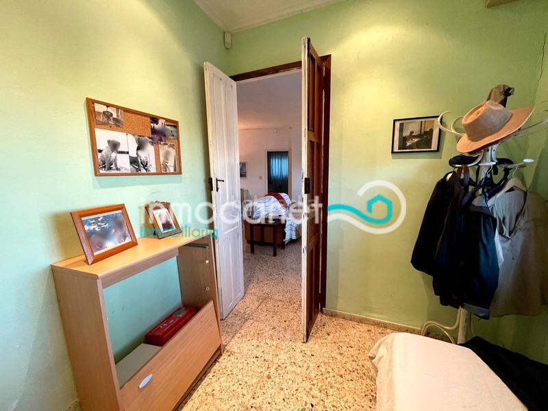 Foto 4b120d1c-5bbf-46d3-b081-f9f3efe7a442. Chalet with pool in Oliva pueblo Oliva