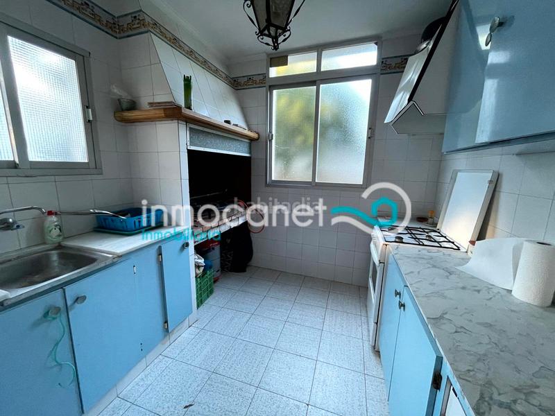 Foto 2fbf1bc4-ade4-43b8-8a14-c3d4a24eb358. Chalet con piscina in Oliva pueblo Oliva