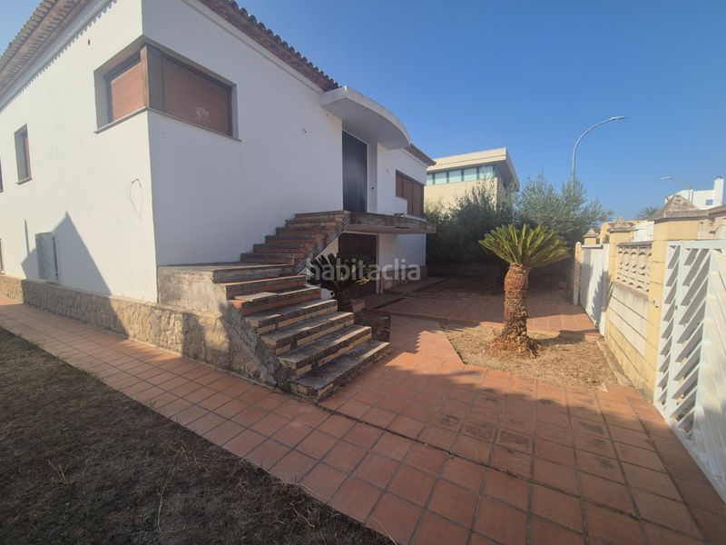 Foto deebae18-5e9f-4ba9-a165-0e830b12d567. Xalet amb aparcament a Oliva pueblo Oliva