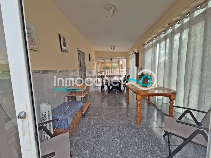 Foto 212b9027-ed1e-4003-aae9-efb4ba6dcbd6. Casa en Oliva playa Oliva