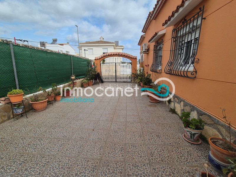 Foto 97e82d41-9b19-43d1-a950-c4d63d86eb88. Casa en Oliva playa Oliva