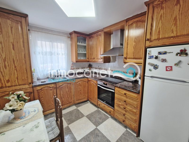 Foto b2c385c1-53e6-4a8d-a566-41ff618c997d. Chalet en Oliva playa Oliva