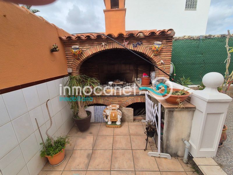 Foto b5149f0d-9f9a-44ac-a551-781c22627602. Chalet en Oliva playa Oliva