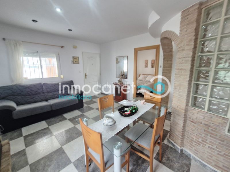Foto b9993220-9ece-4687-91c8-c58a613f94db. Chalet en Oliva playa Oliva